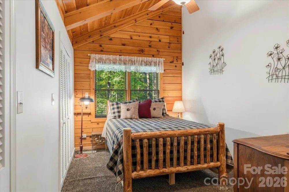 6012 Holiday Shores Avenue Nebo, NC 28761