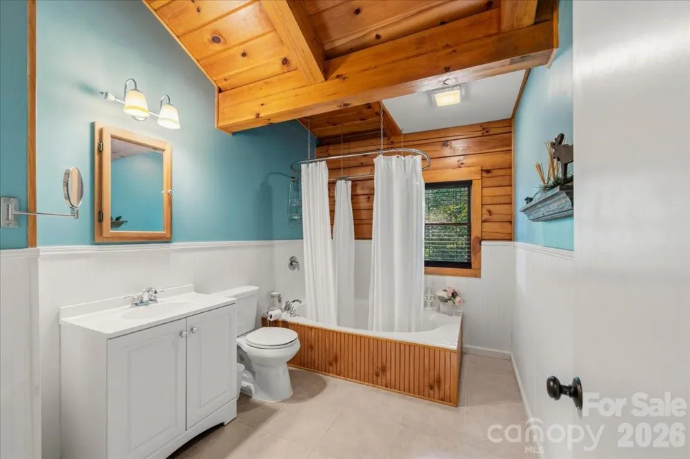6012 Holiday Shores Avenue Nebo, NC 28761