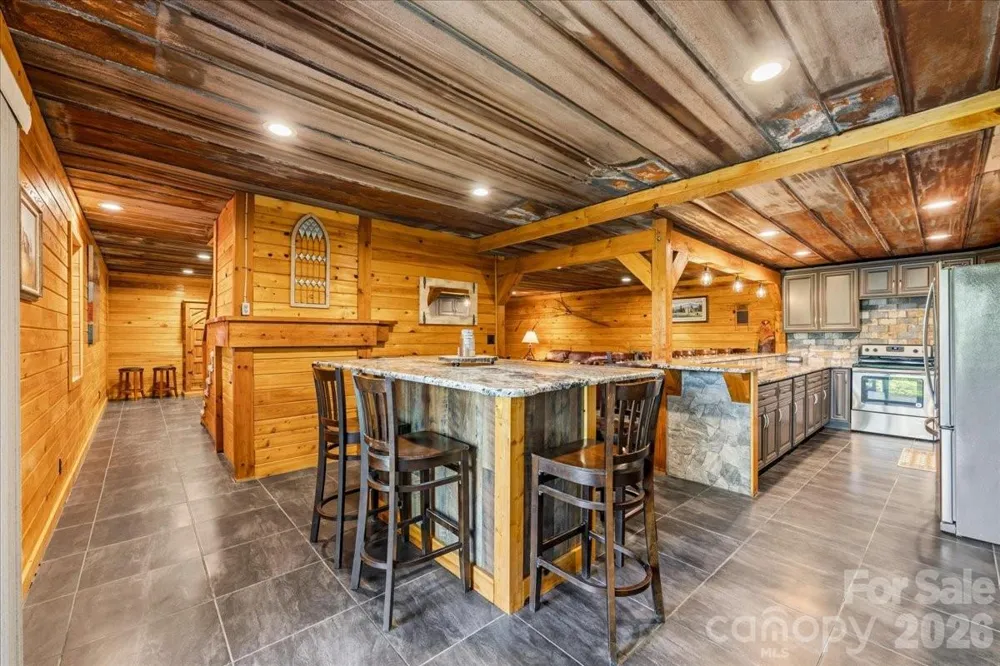 6012 Holiday Shores Avenue Nebo, NC 28761