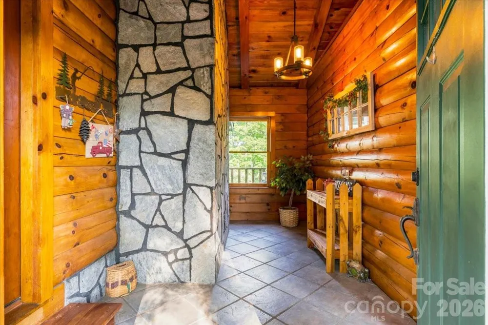 6012 Holiday Shores Avenue Nebo, NC 28761