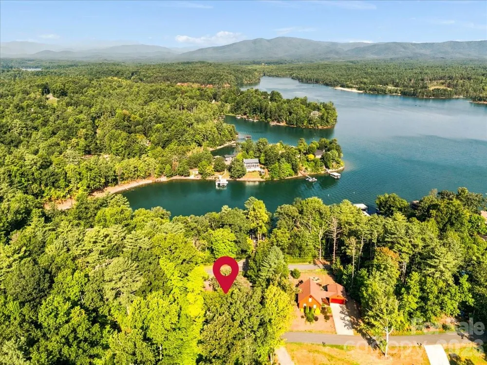 6012 Holiday Shores Avenue Nebo, NC 28761