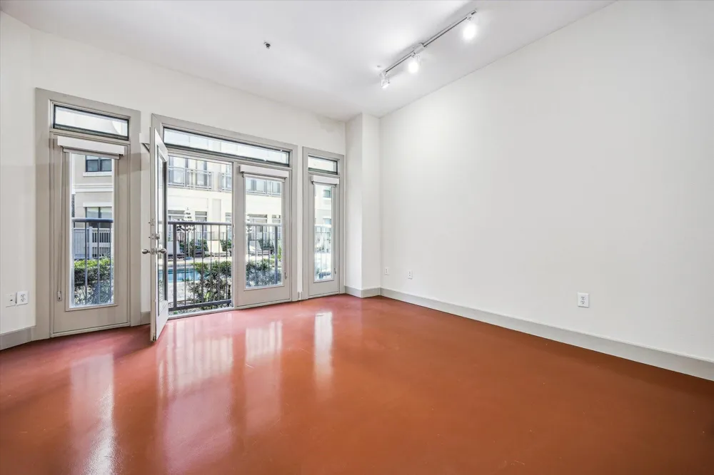 1901 Post Oak Boulevard #1211 Houston, TX 77056