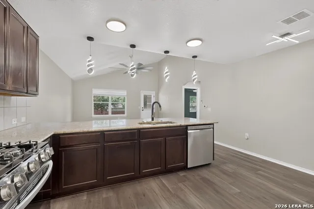 735 PELICAN PT San Antonio, TX 78221