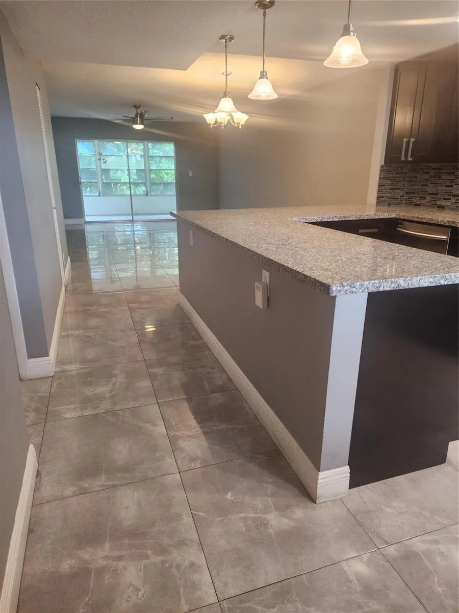 8205 NW 61st Street NW #B202 Tamarac, FL 33321