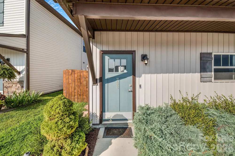 738 Cardwell Lane Fletcher, NC 28732