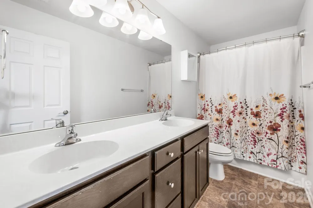 738 Cardwell Lane Fletcher, NC 28732