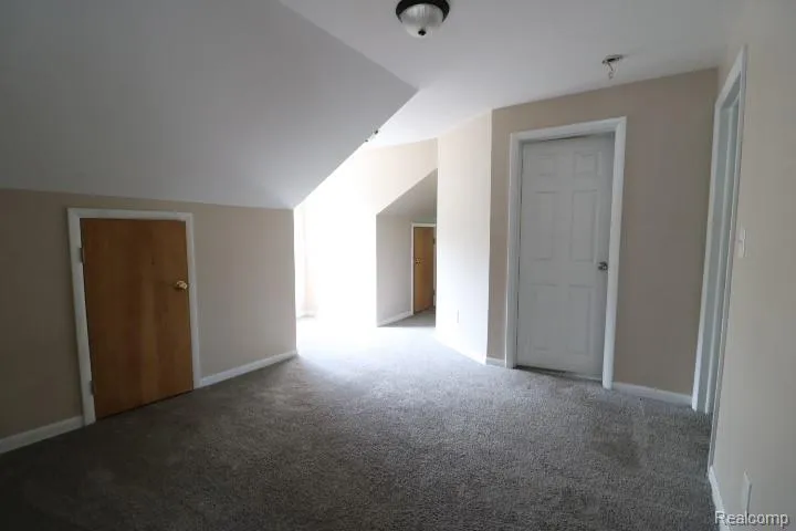 1609 E Court Street Flint City, MI 48503