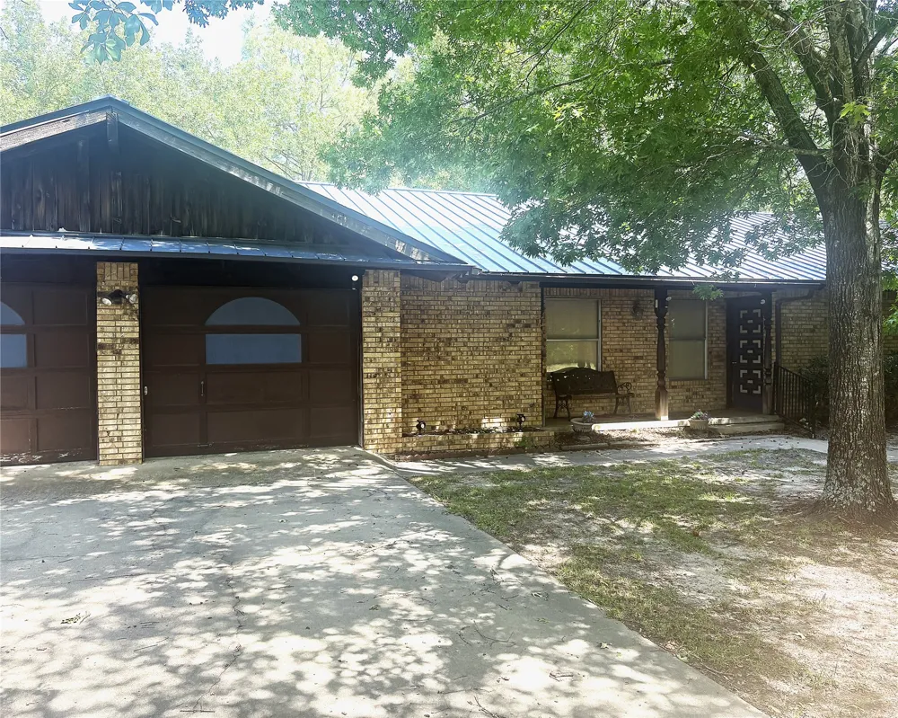 798 Jefferson Highway Atoka, OK 74525