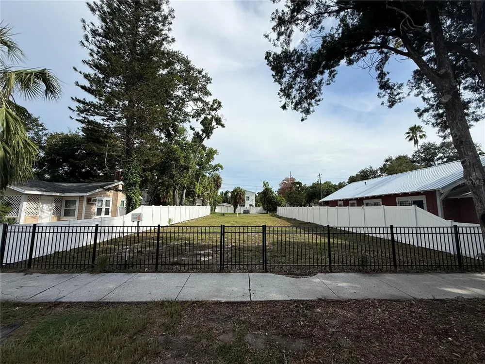 1011 12TH AVENUE S St Petersburg, FL 33705