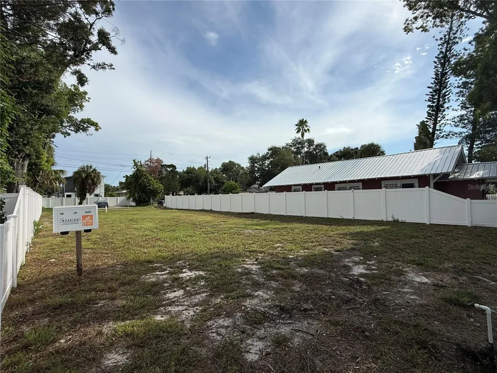 1011 12TH AVENUE S St Petersburg, FL 33705
