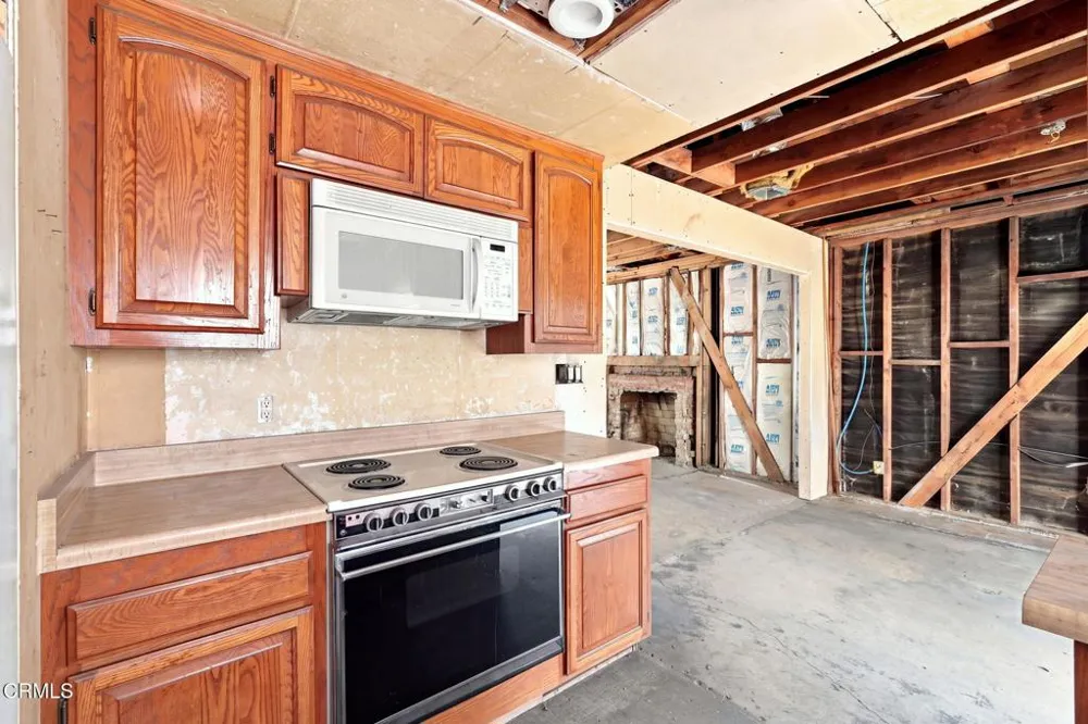 1423 W 8th Street Upland, CA 91786