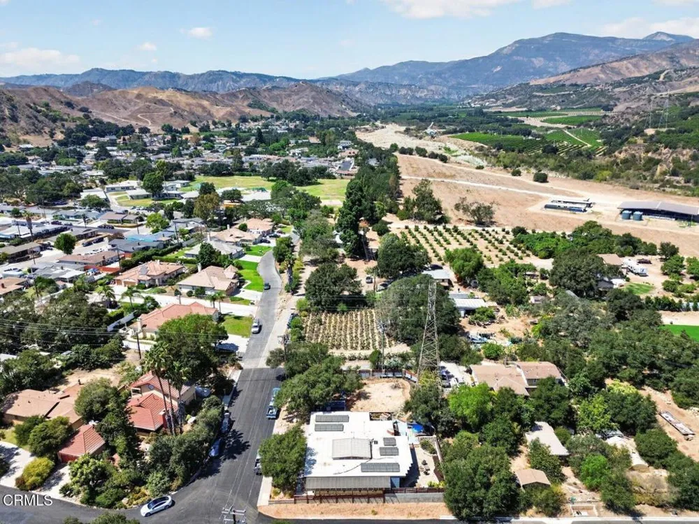 1205 Grant Line Street Santa Paula, CA 93060