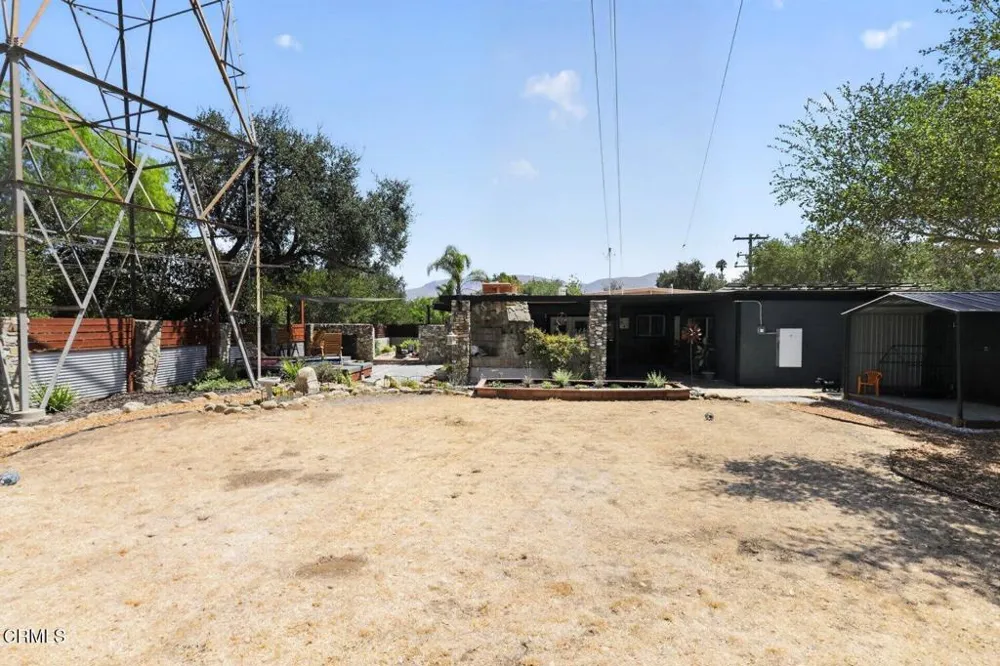 1205 Grant Line Street Santa Paula, CA 93060