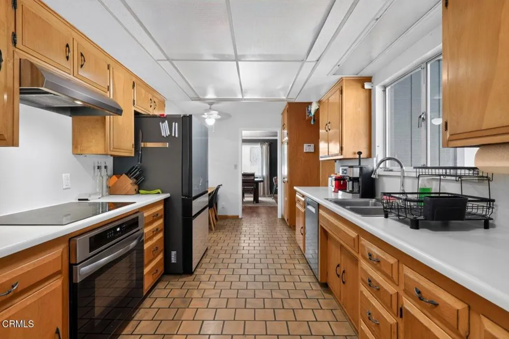 1205 Grant Line Street Santa Paula, CA 93060