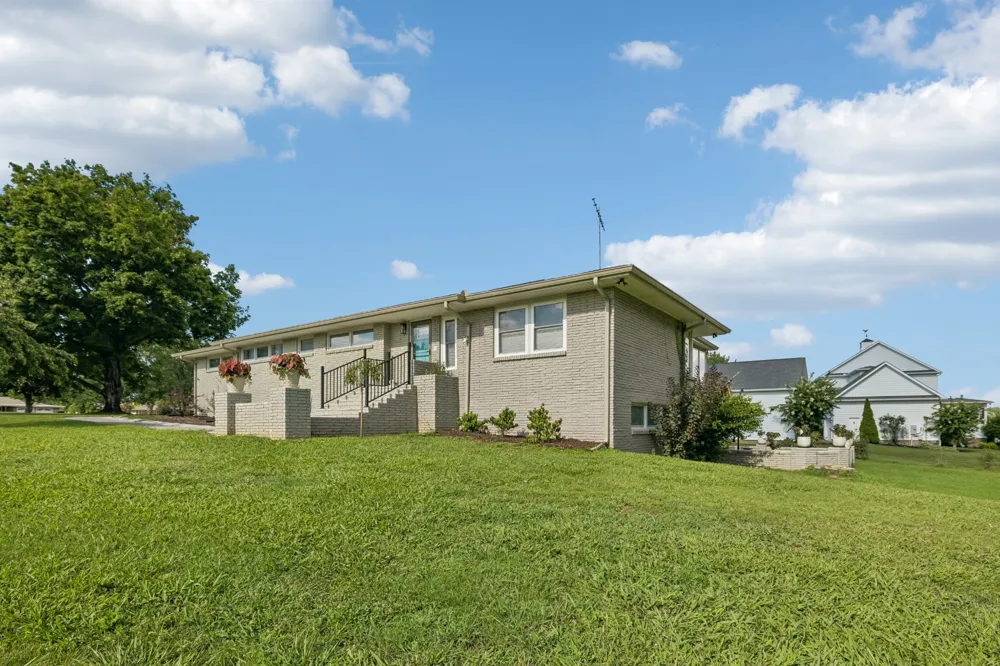 113 Knob Cir Hendersonville, TN 37075