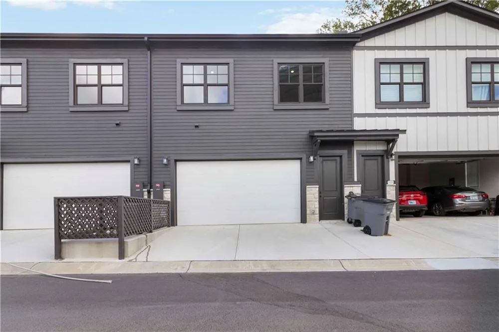 947 Willingham Drive #2 Hapeville, GA 30354