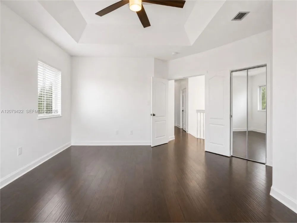 10916 NW 58th Ter Doral, FL 33178