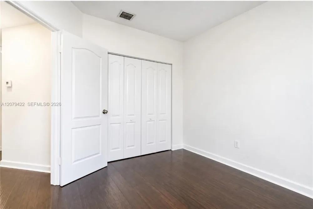 10916 NW 58th Ter Doral, FL 33178