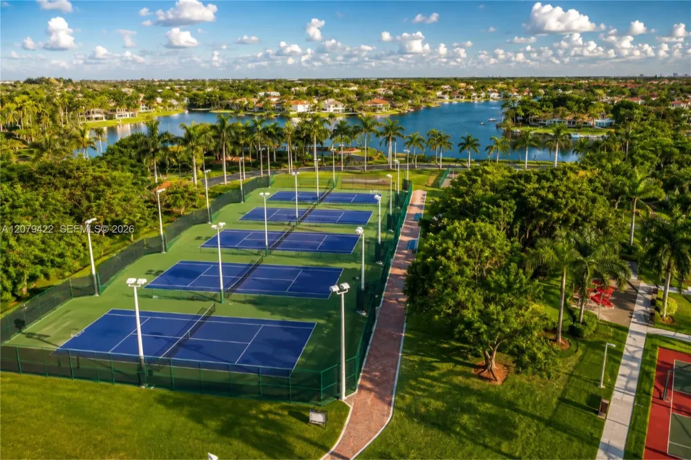 10916 NW 58th Ter Doral, FL 33178