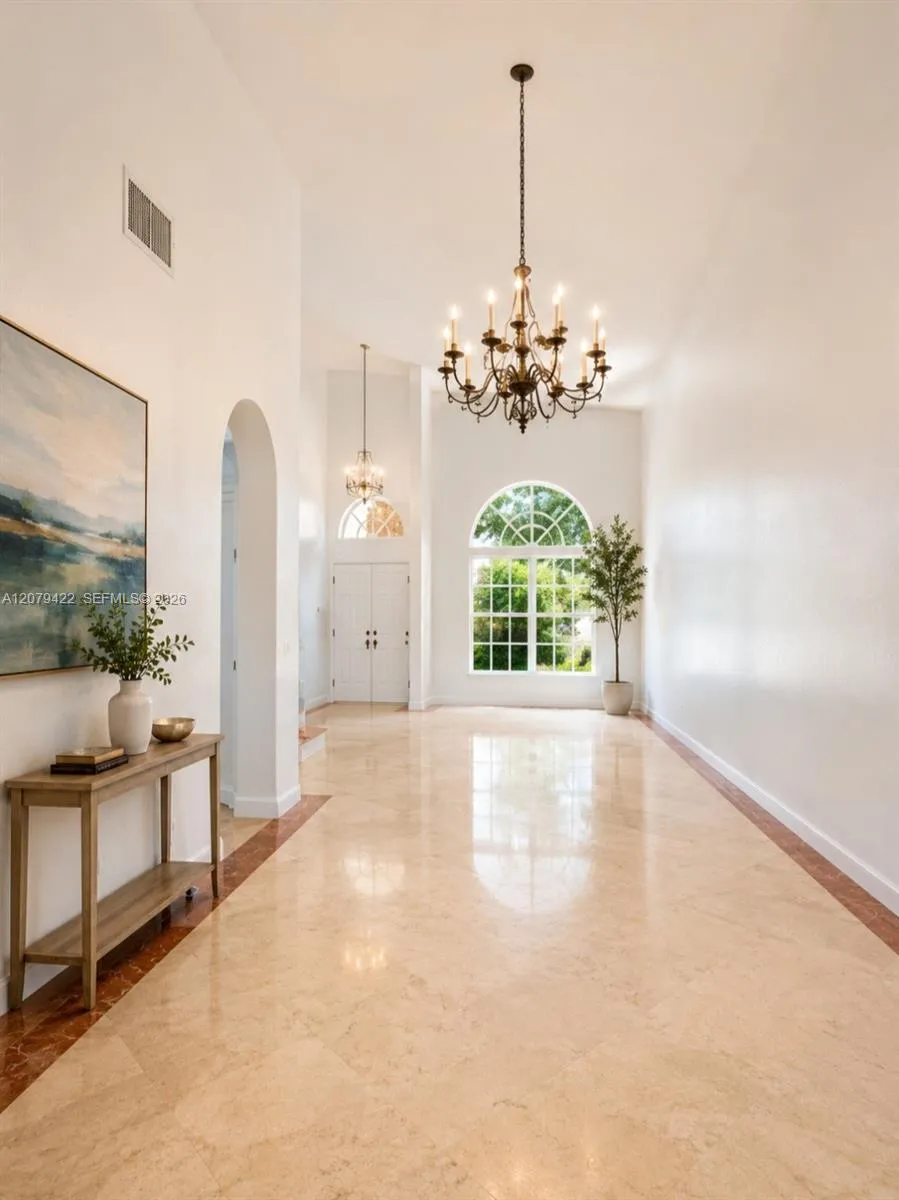 10916 NW 58th Ter Doral, FL 33178