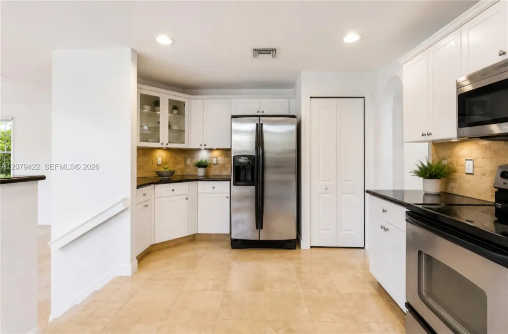 10916 NW 58th Ter Doral, FL 33178