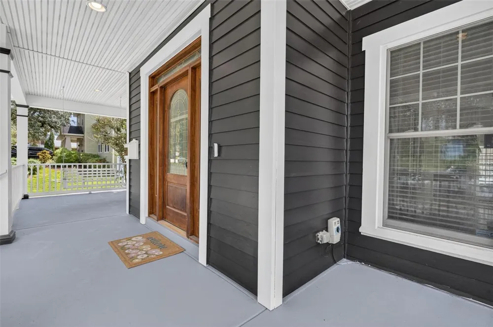 208 W ROSS AVENUE Tampa, FL 33602