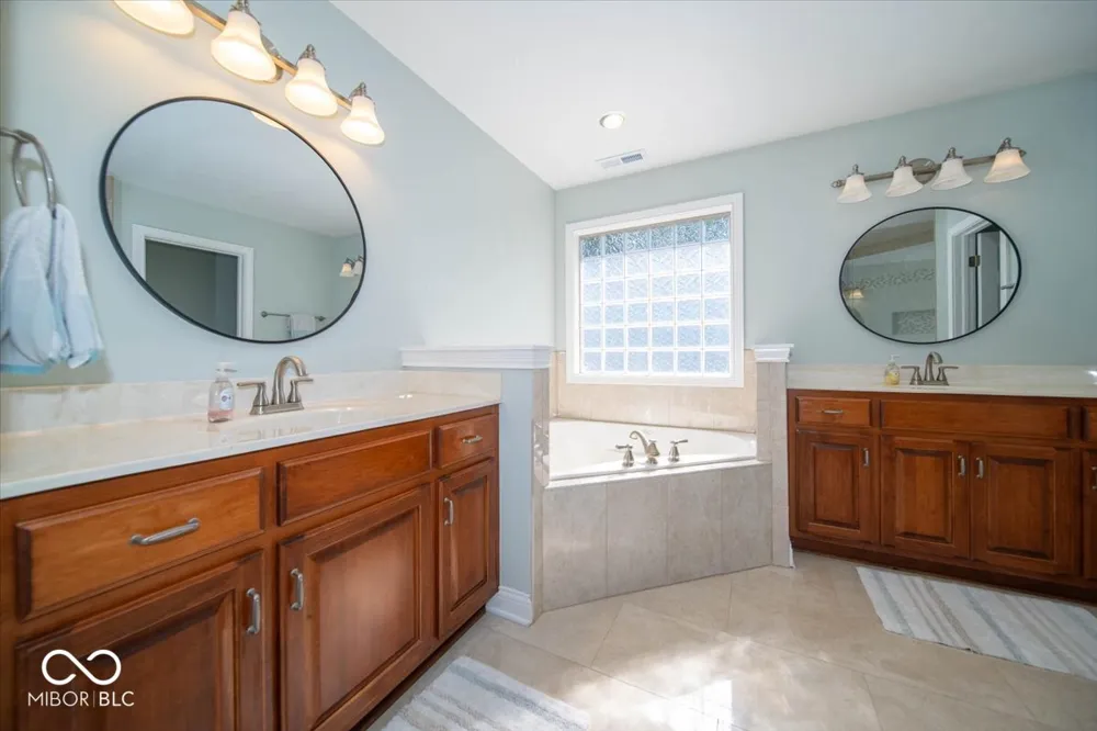 1727 Corral Court Greenwood, IN 46143