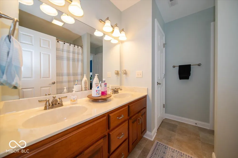 1727 Corral Court Greenwood, IN 46143