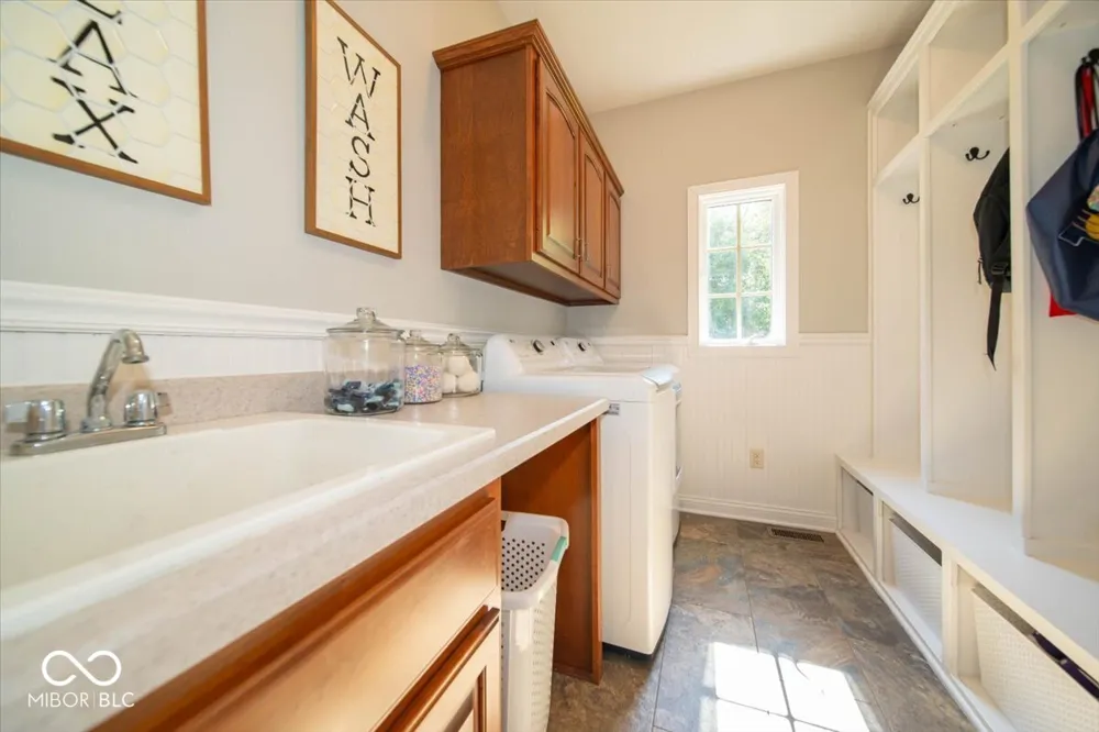 1727 Corral Court Greenwood, IN 46143