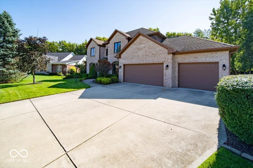 1727 Corral Court Greenwood, IN 46143