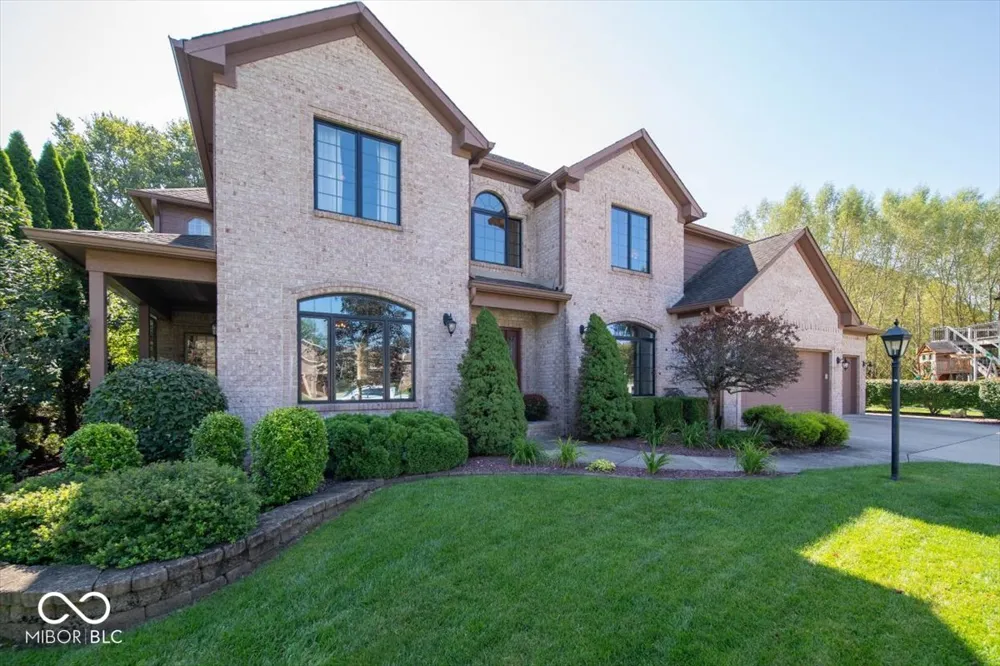 1727 Corral Court Greenwood, IN 46143