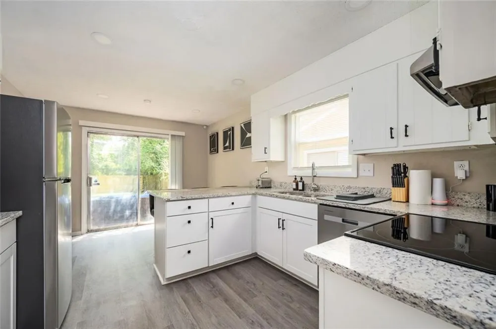 1130 Mannbrook Drive Stone Mountain, GA 30083