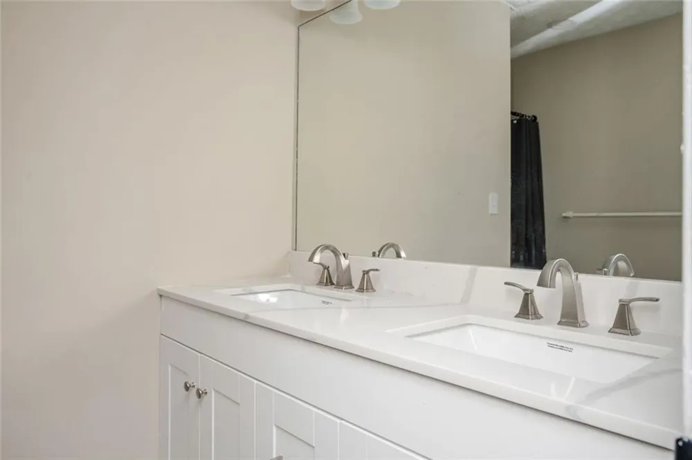 1130 Mannbrook Drive Stone Mountain, GA 30083