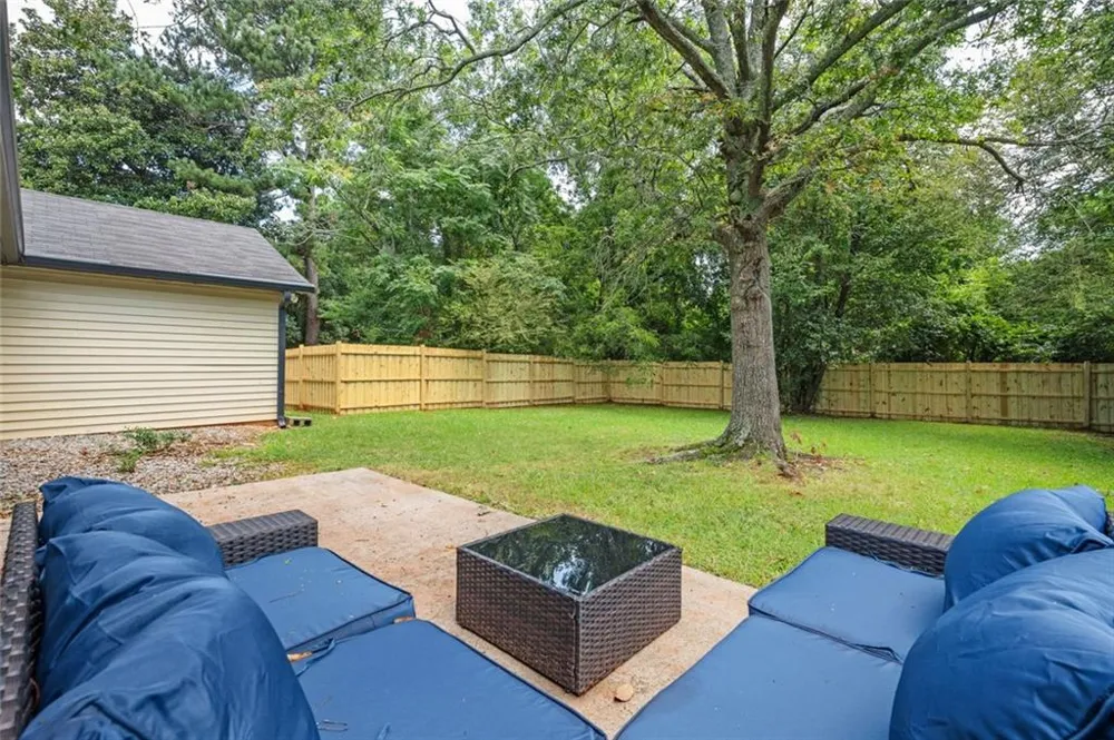 1130 Mannbrook Drive Stone Mountain, GA 30083