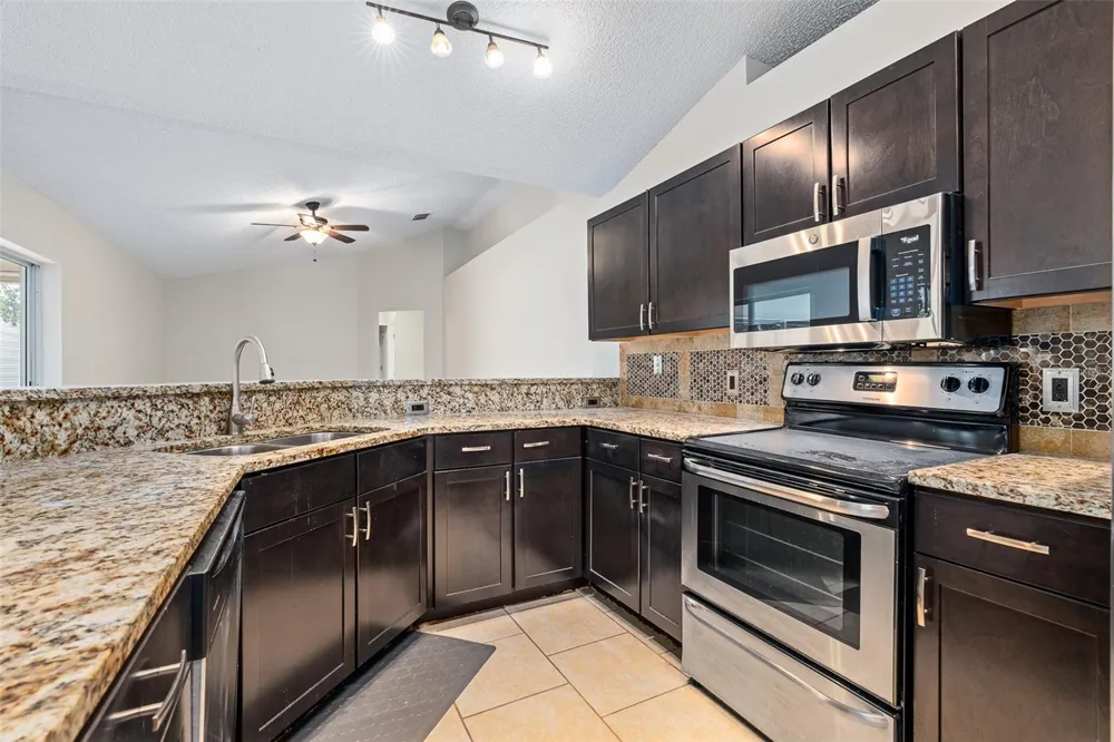 36 FIRETHORN LANE Palm Coast, FL 32137