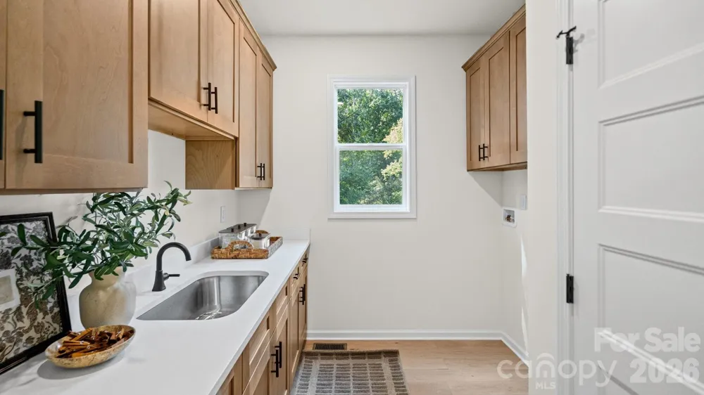 3800 Erskine Woods Drive Bessemer City, NC 28016