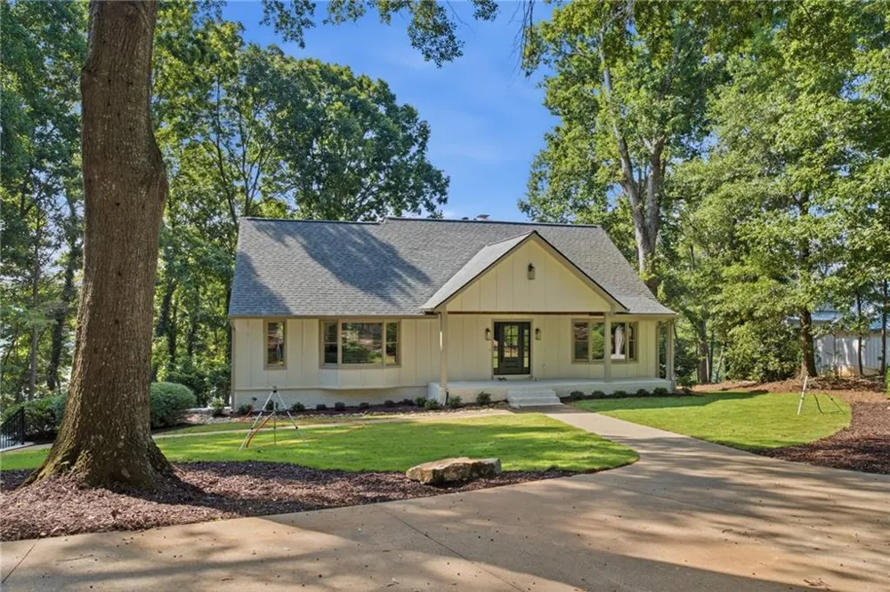 2585 Bridgewater Circle Gainesville, GA 30506