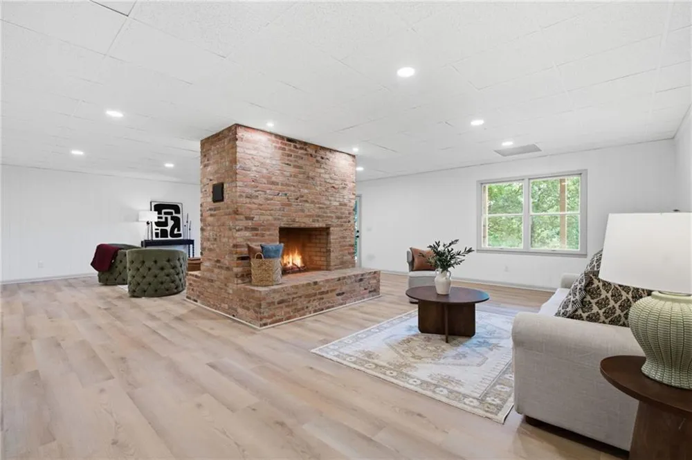 2585 Bridgewater Circle Gainesville, GA 30506