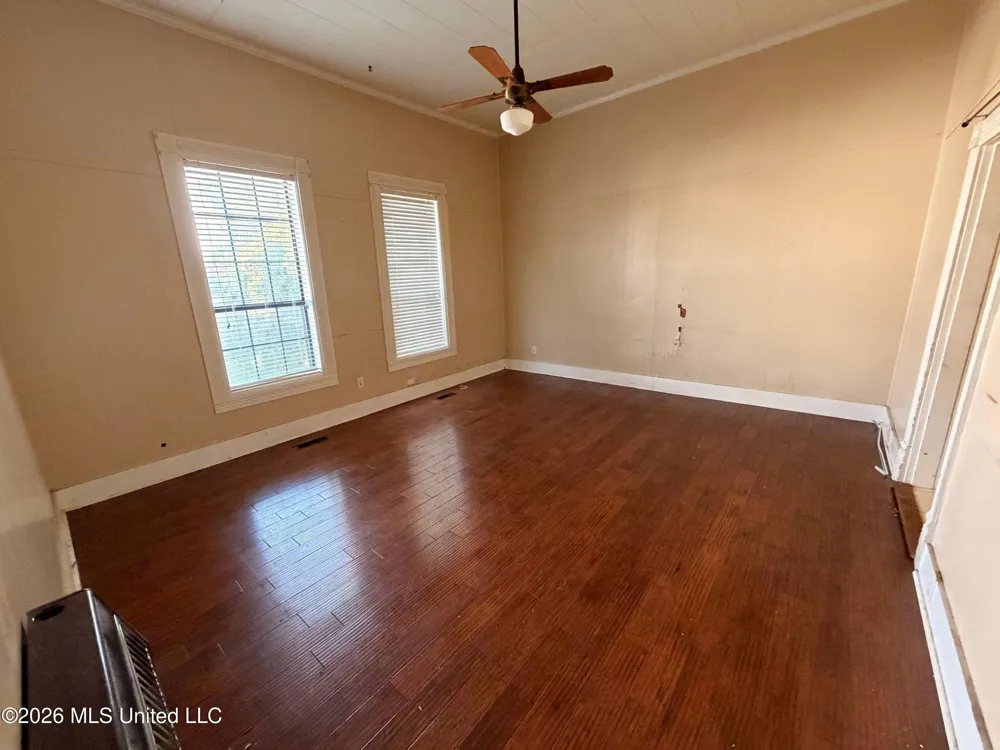 29 South Street Grenada, MS 38901