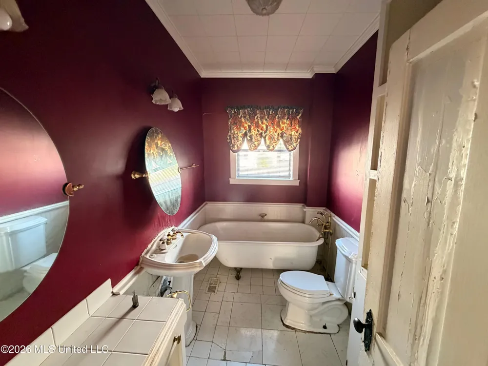 29 South Street Grenada, MS 38901