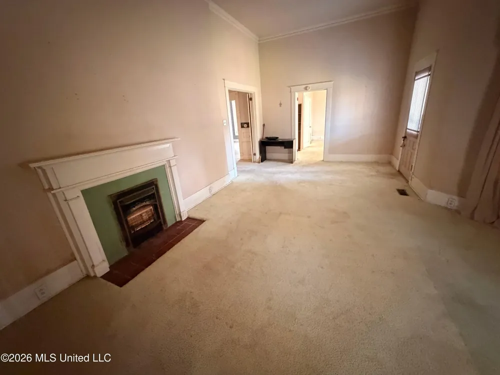 29 South Street Grenada, MS 38901