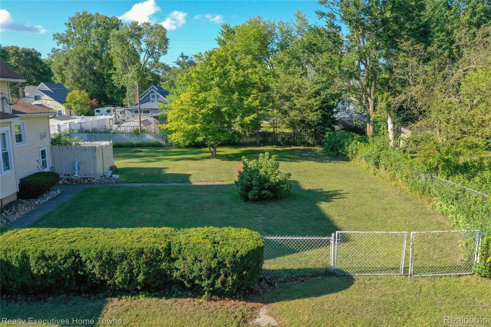 3003 North Boulevard Port Huron City, MI 48060