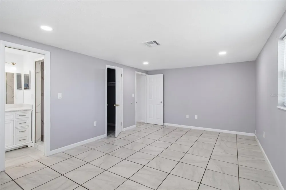 1786 COCONUT DRIVE Venice, FL 34293