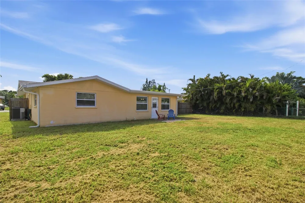 1786 COCONUT DRIVE Venice, FL 34293