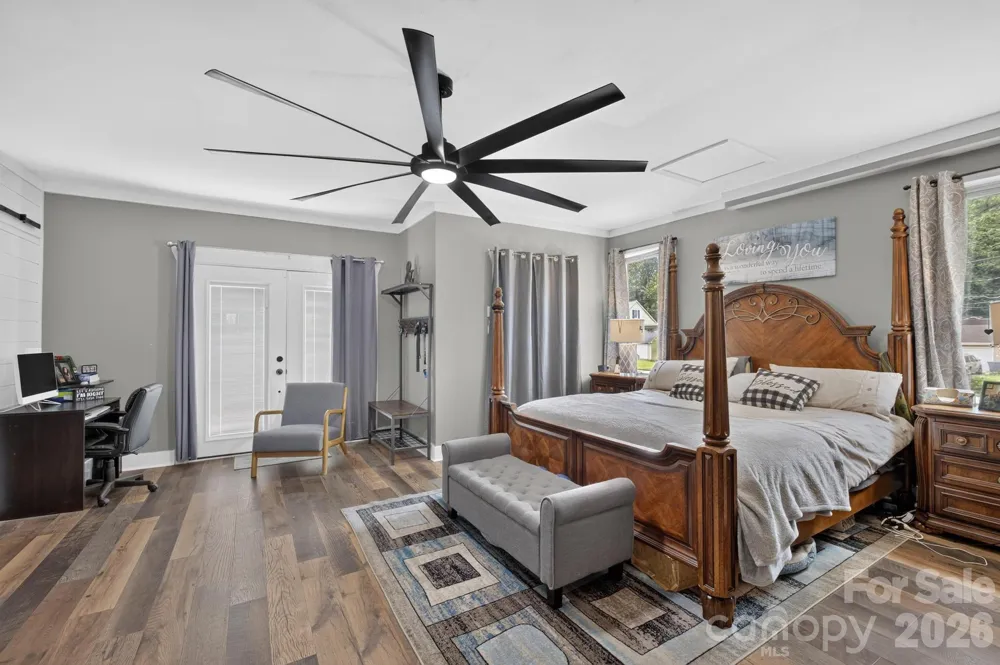 922 Plantation Drive Lenoir, NC 28645