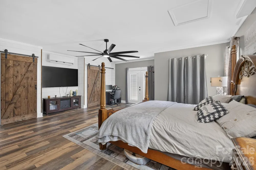 922 Plantation Drive Lenoir, NC 28645