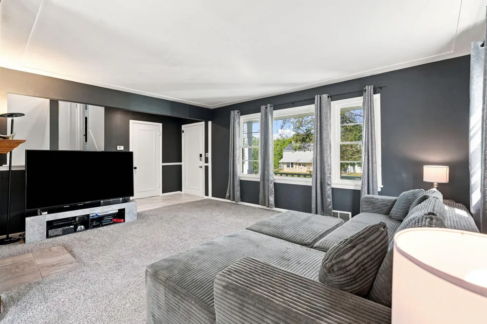 1044 Lockridge Drive NE Grand Rapids, MI 49505