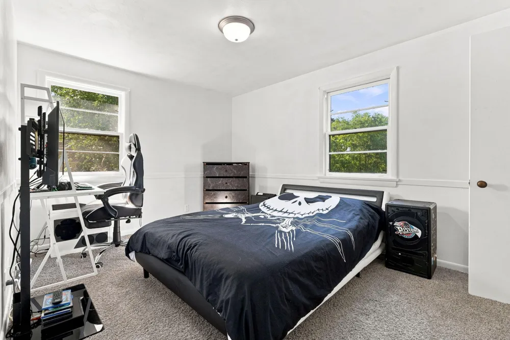 1044 Lockridge Drive NE Grand Rapids, MI 49505