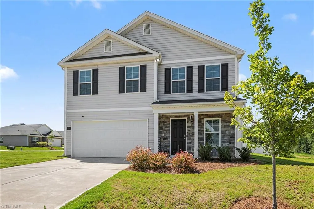 154 Stone River Way Mayodan, NC 27027