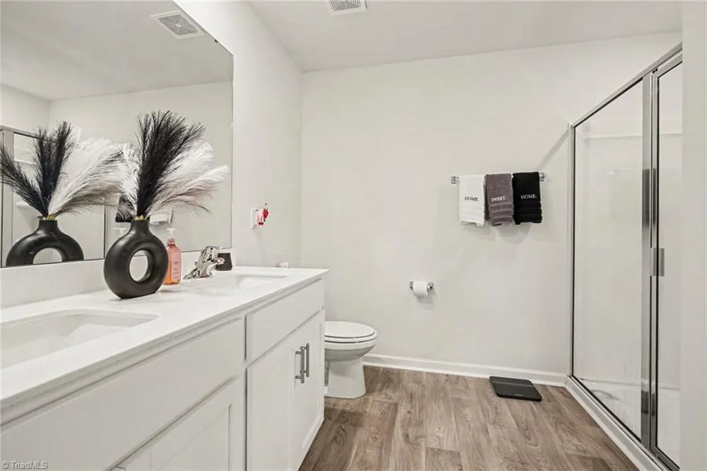 154 Stone River Way Mayodan, NC 27027